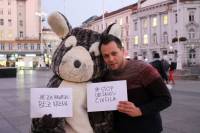 Robert Bo�kovi� i �in�i [ 198.95 Kb ]