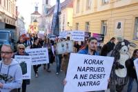 Korak naprijed, a ne deset natrag [ 227.28 Kb ]