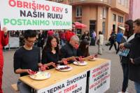 Obri�ite krv s va�ih ruku - postanite vegani [ 221.83 Kb ]