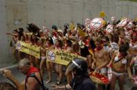 Running of the Nudes 2006 a [ 45.58 Kb ]