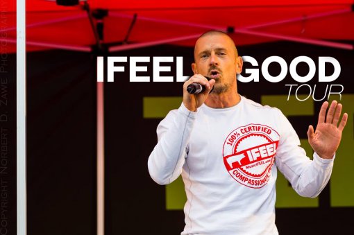 IFEEL on tour [ 211.92 Kb ]