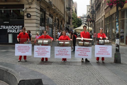performans u Beogradu - budu�nost je bez uzgoja radi krzna [ 241.70 Kb ]