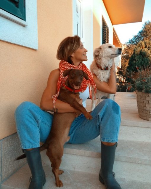 Ana Gruica with Ari and Chuko [ 123.40 Kb ]