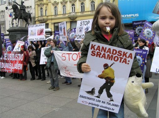 Zagreb demo against the seal slaughter 5 [ 124.29 Kb ]