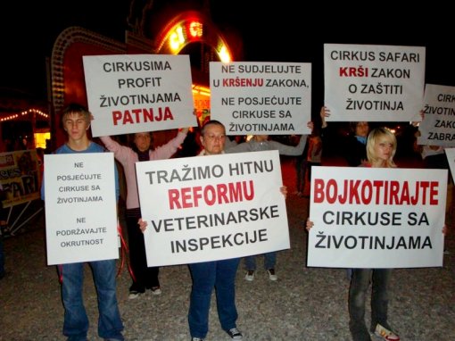 Prosvjed protiv cirkusa Safari [ 307.23 Kb ]