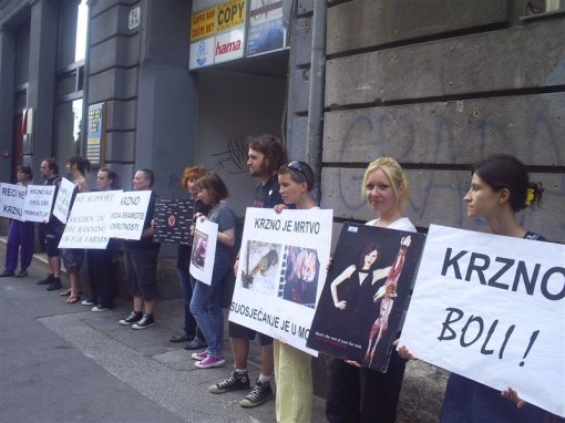 Demo in front of the Swedish Embassy 1 [ 92.32 Kb ]